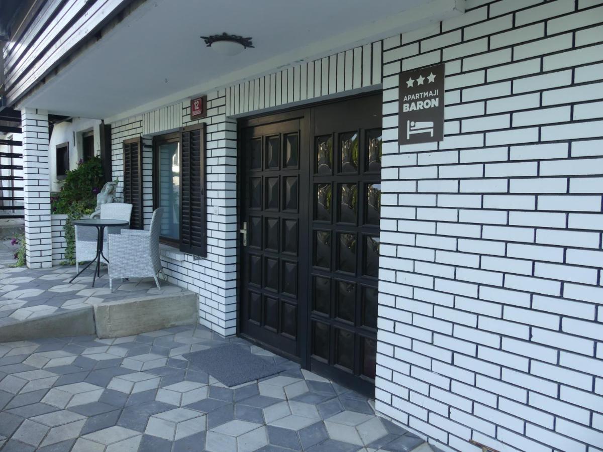 Apartmaji Baron Блед Екстериор снимка
